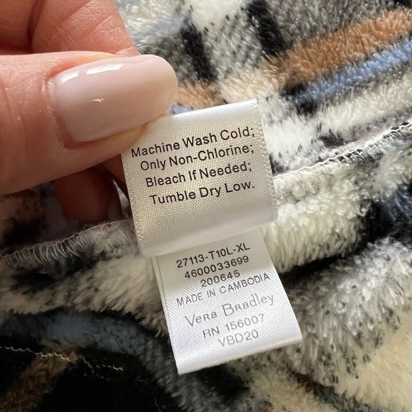 Vera Bradley Plush Fleece Plaid Belted Hooded Robe L/XL. - Picture 6 of 8